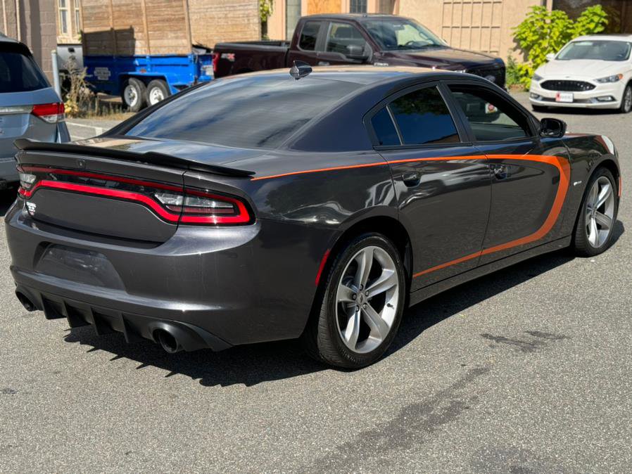 Used 2017 Dodge Charger R/T image 4