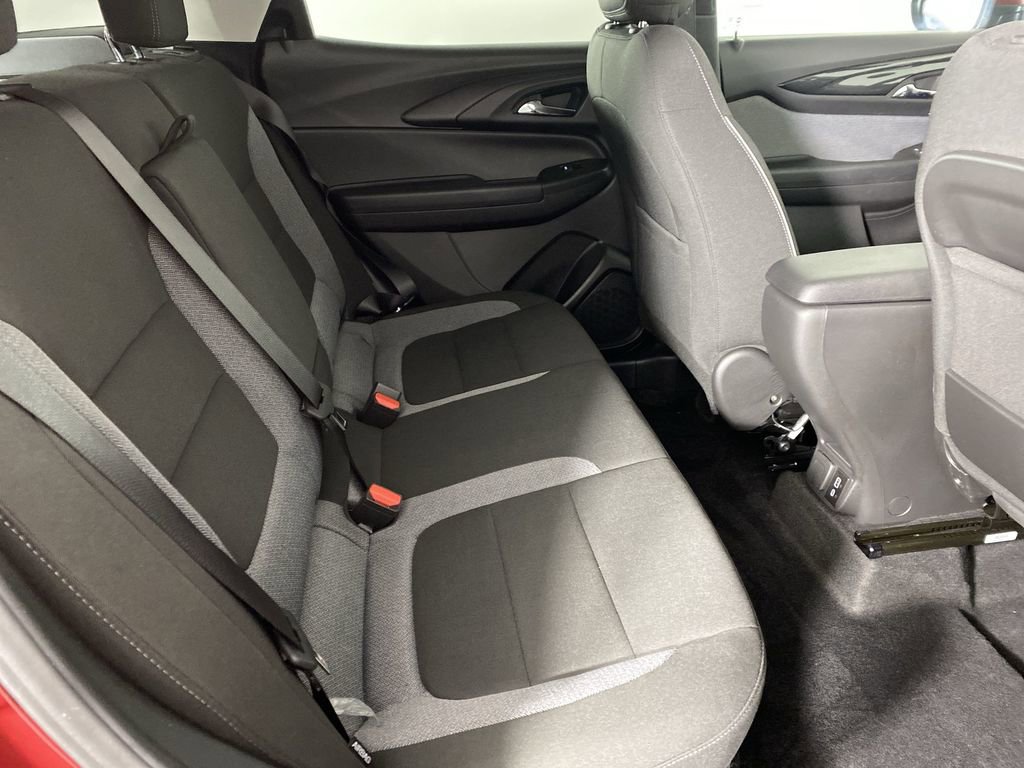 Certified 2025 Chevrolet TrailBlazer LT w/ Convenience Package image 27