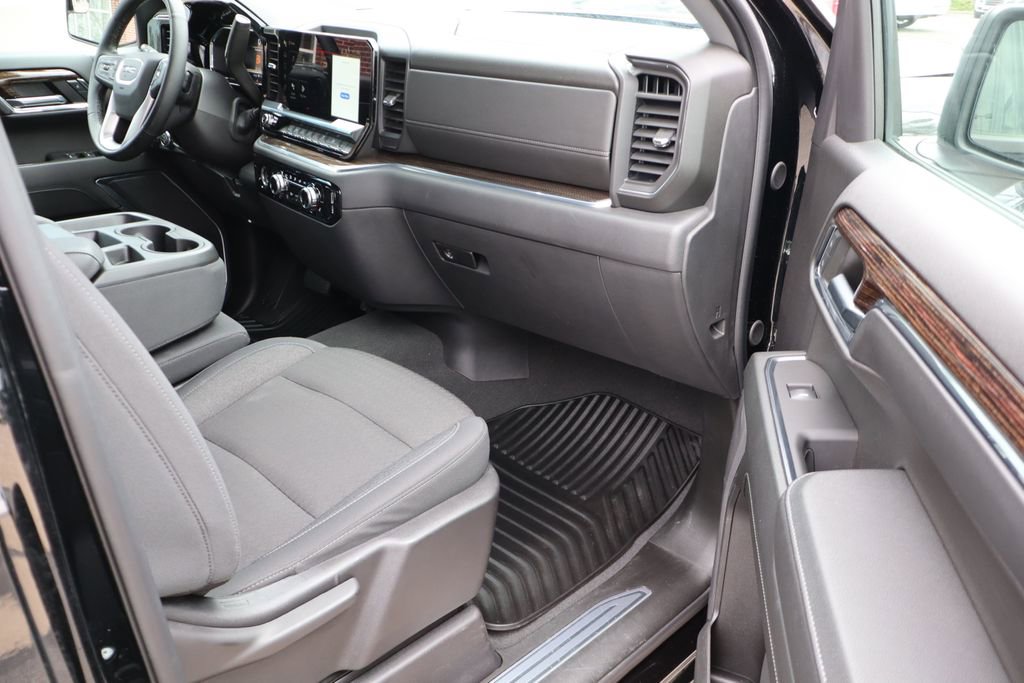 Used 2024 GMC Sierra 1500 Elevation image 44