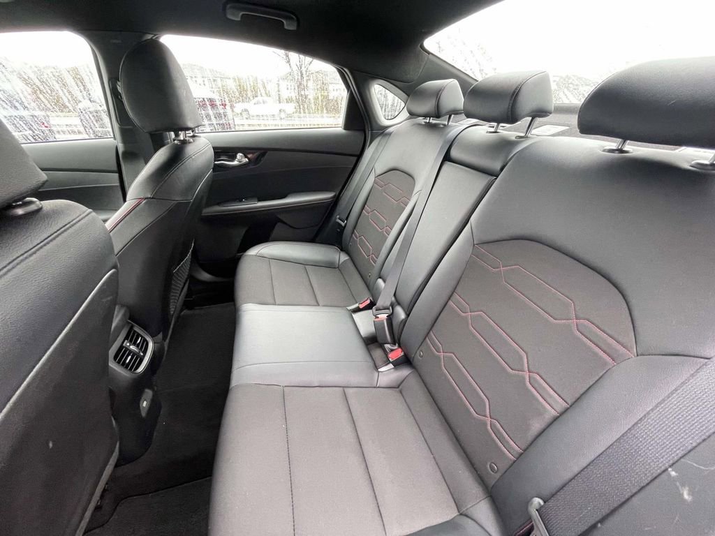 Used 2023 Kia Forte GT image 22