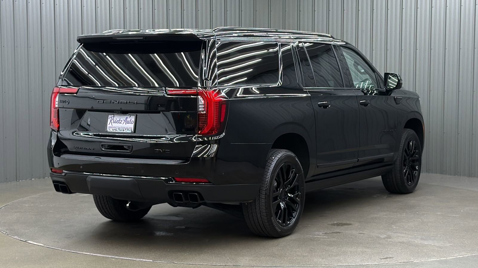 Used 2026 GMC Yukon XL Denali w/ Sun & Power Step Package image 5