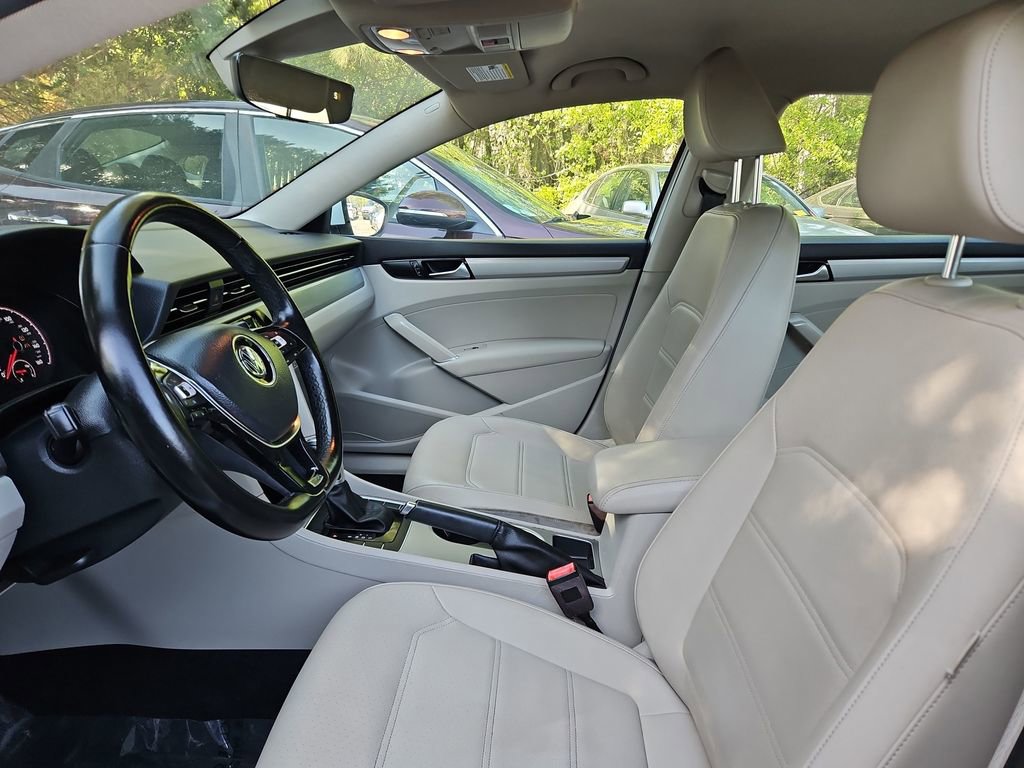 Used 2020 Volkswagen Passat 2.0T SE image 20