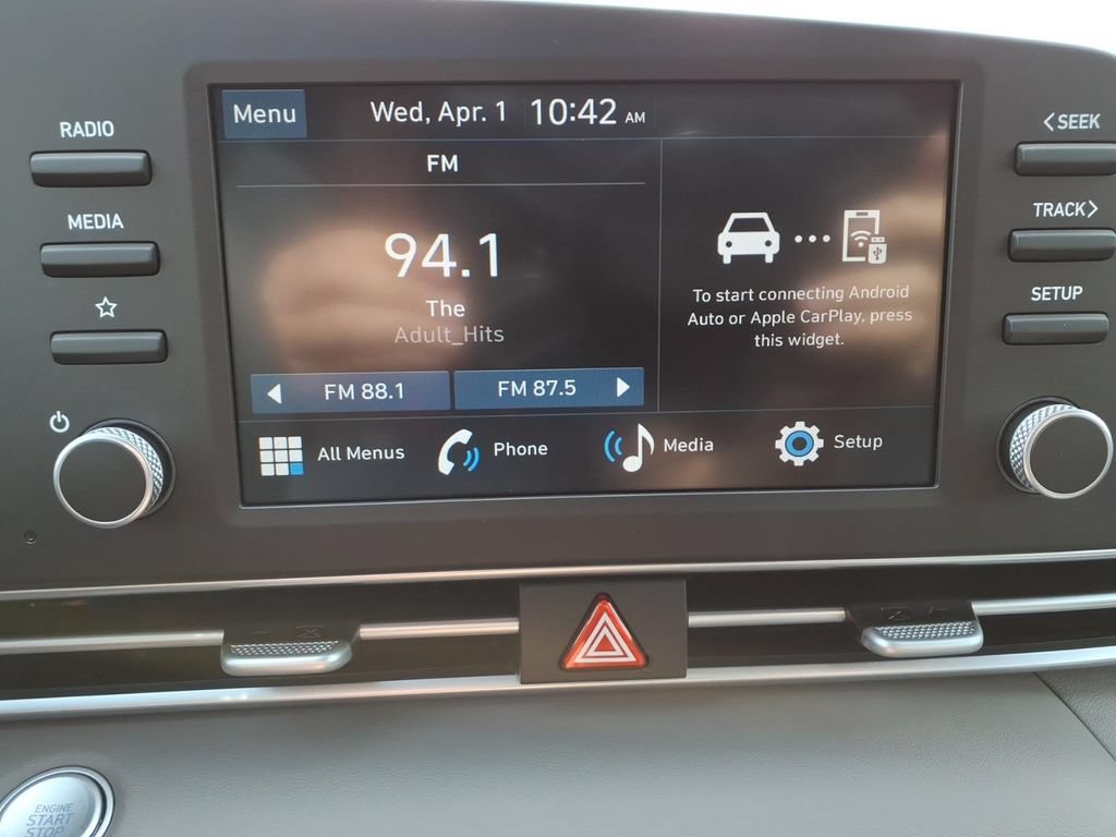 New 2026 Hyundai Elantra Sport FWD image 20