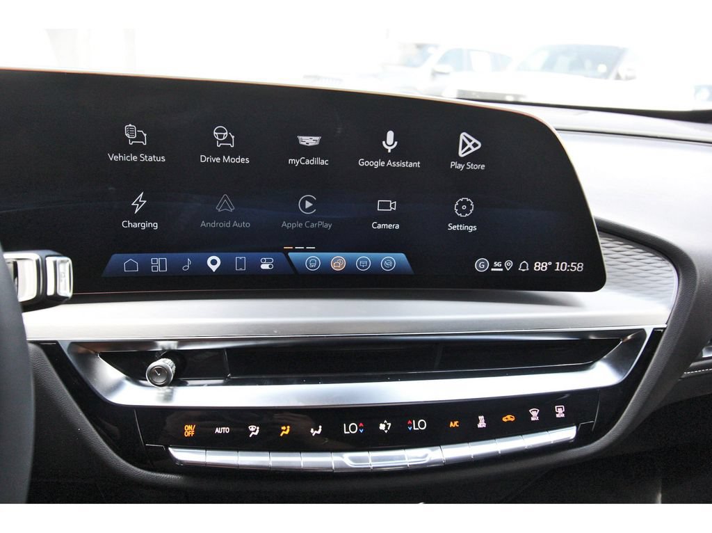 New 2027 Cadillac Lyriq Luxury AWD/4WD image 16