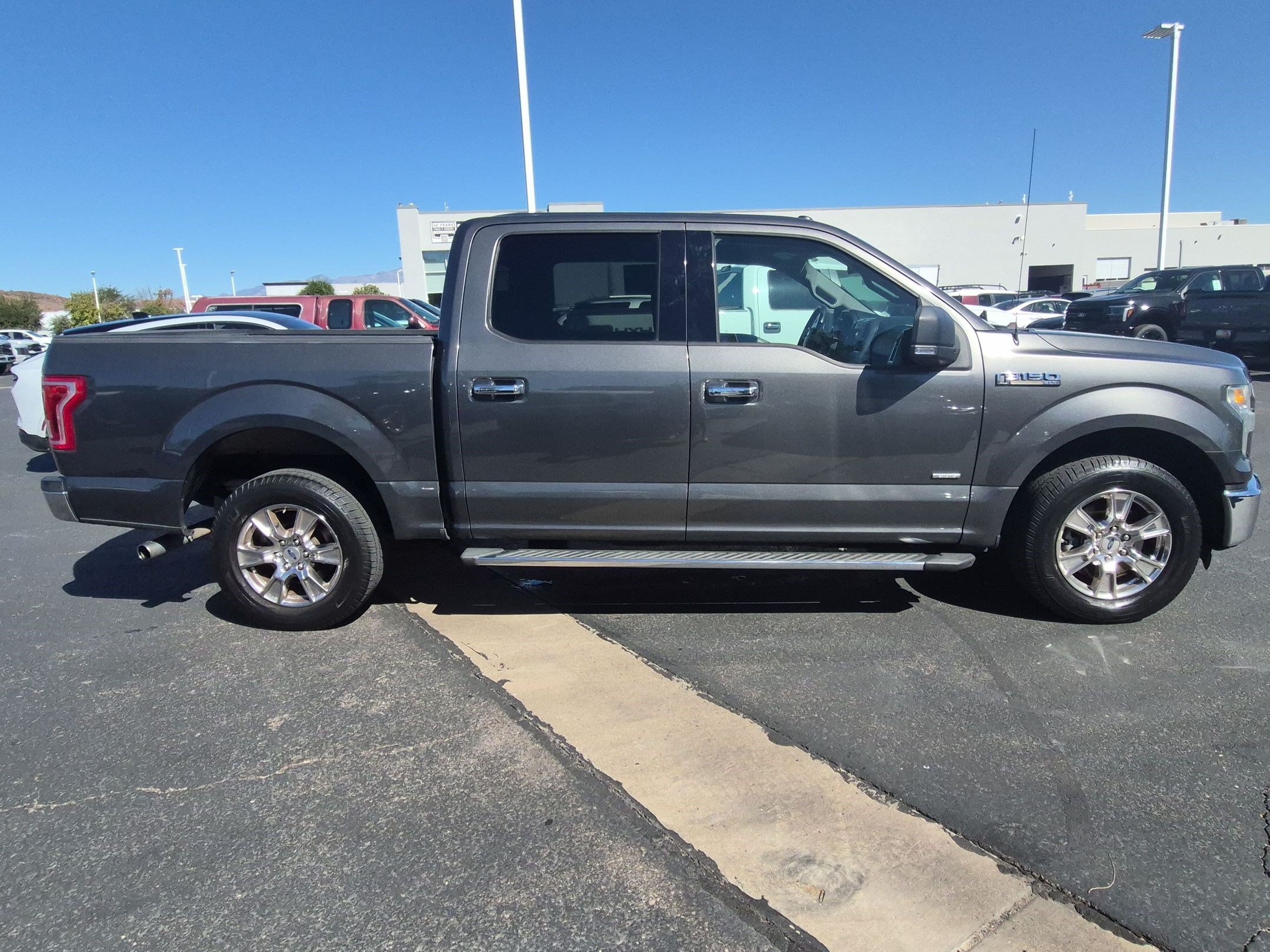Used 2016 Ford F150 XLT w/ Equipment Group 302A Luxury RWD image 2