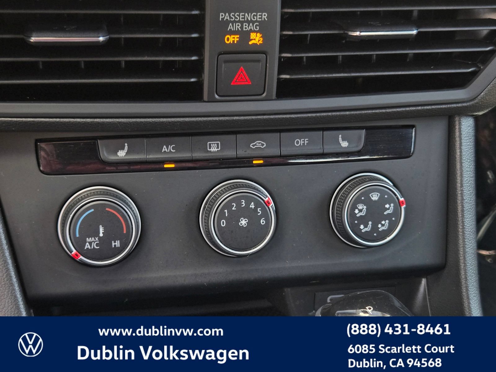 Used 2024 Volkswagen Jetta Sport FWD image 17