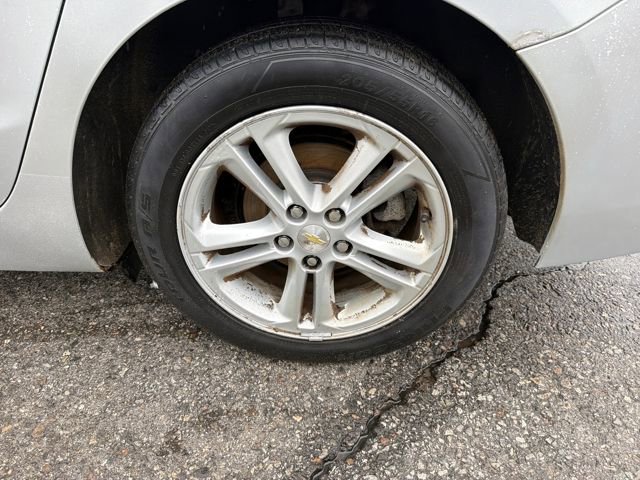Used 2016 Chevrolet Cruze LT image 28