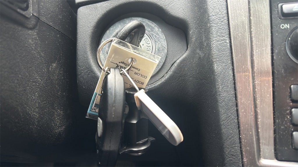 Used 2004 Hyundai Tiburon GT image 25