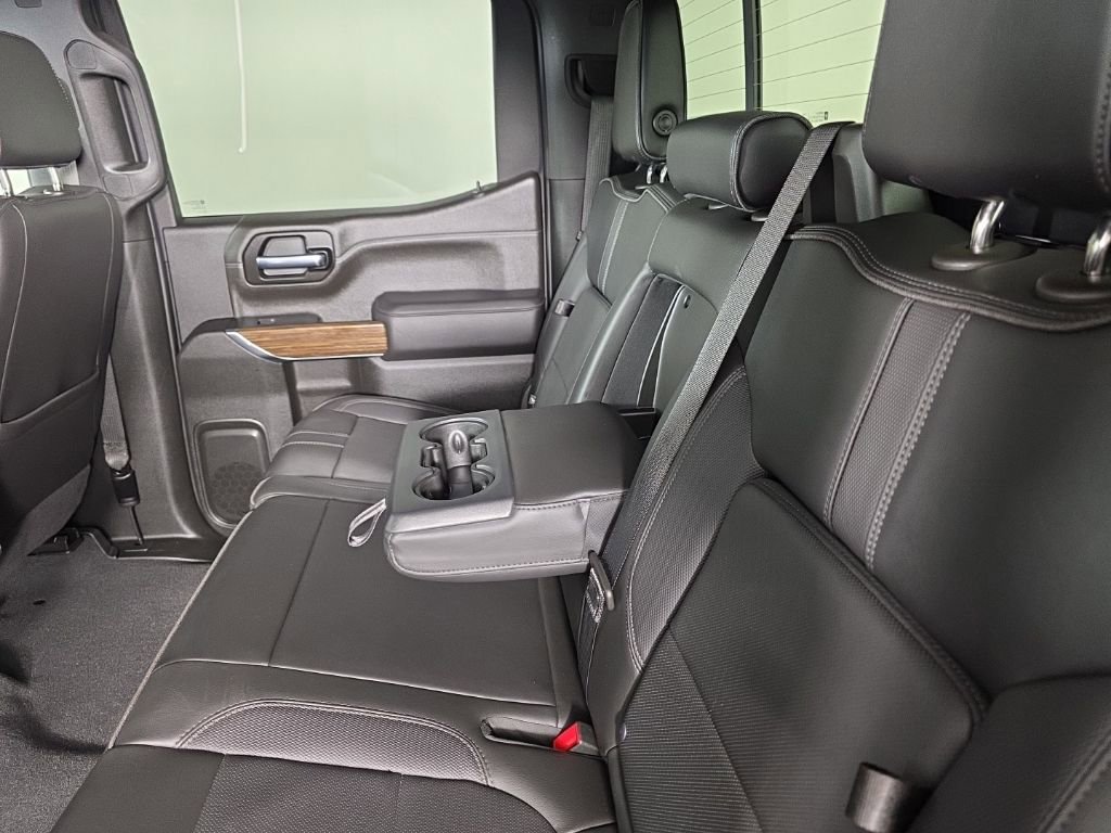 Used 2022 Chevrolet Silverado 1500 High Country image 33