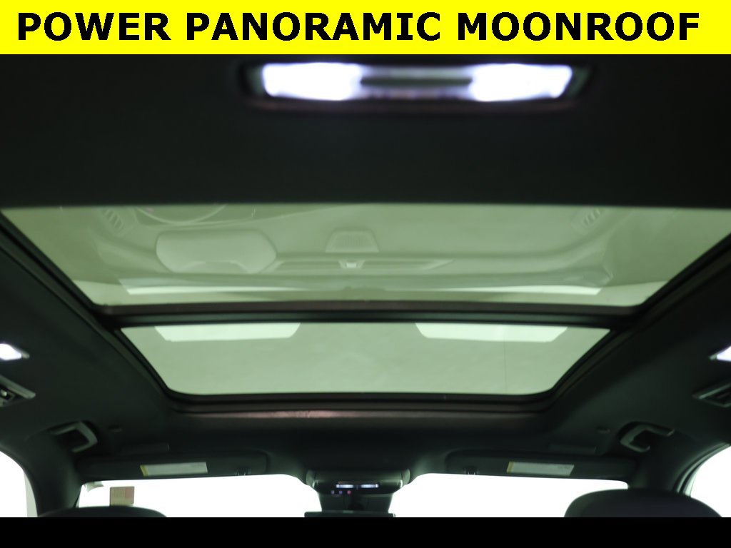 Used 2024 Chevrolet Traverse RS w/ LPO, Floor Liner Package image 4