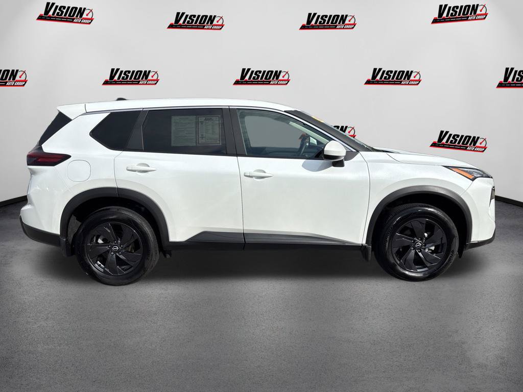 Certified 2026 Nissan Rogue SV w/ Cold Weather Package AWD/4WD image 4