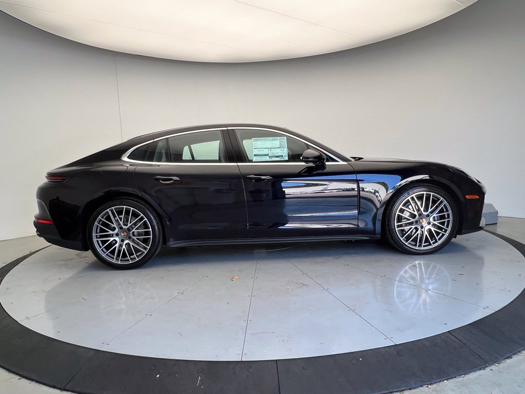 Used 2026 Porsche Panamera RWD image 23