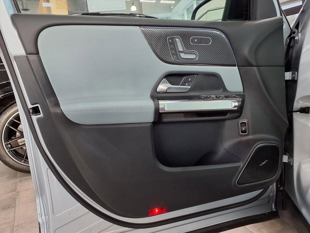 New 2026 Mercedes-Benz GLB 35 AMG 4MATIC image 11