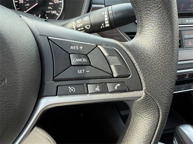 Used 2024 Nissan Altima 2.5 SV image 17