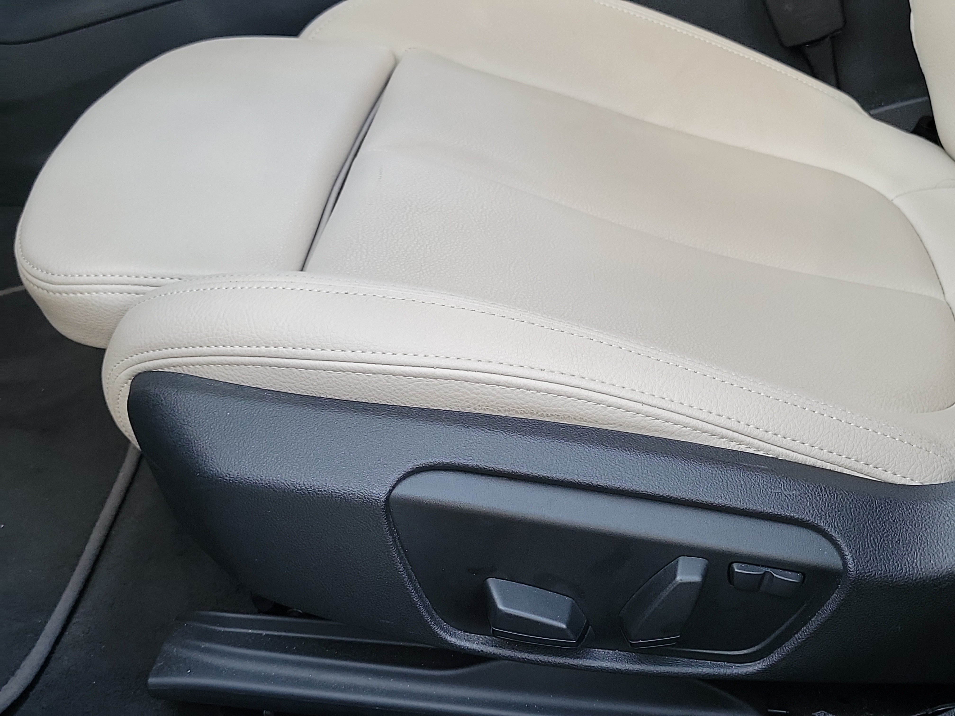 Used 2020 BMW 228i xDrive Gran Coupe w/ Premium Package AWD/4WD image 16