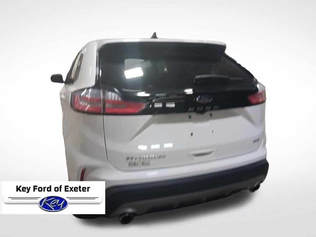 Used 2021 Ford Edge Titanium image 10