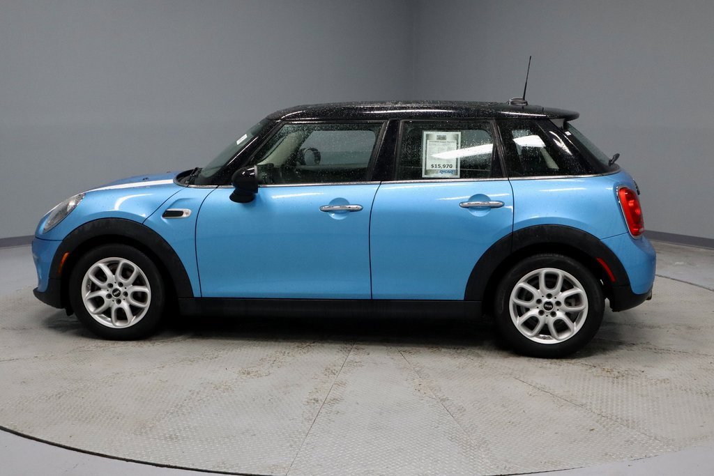 Used 2019 MINI Cooper 4-Door Hardtop w/ Signature Upholstery Package image 8