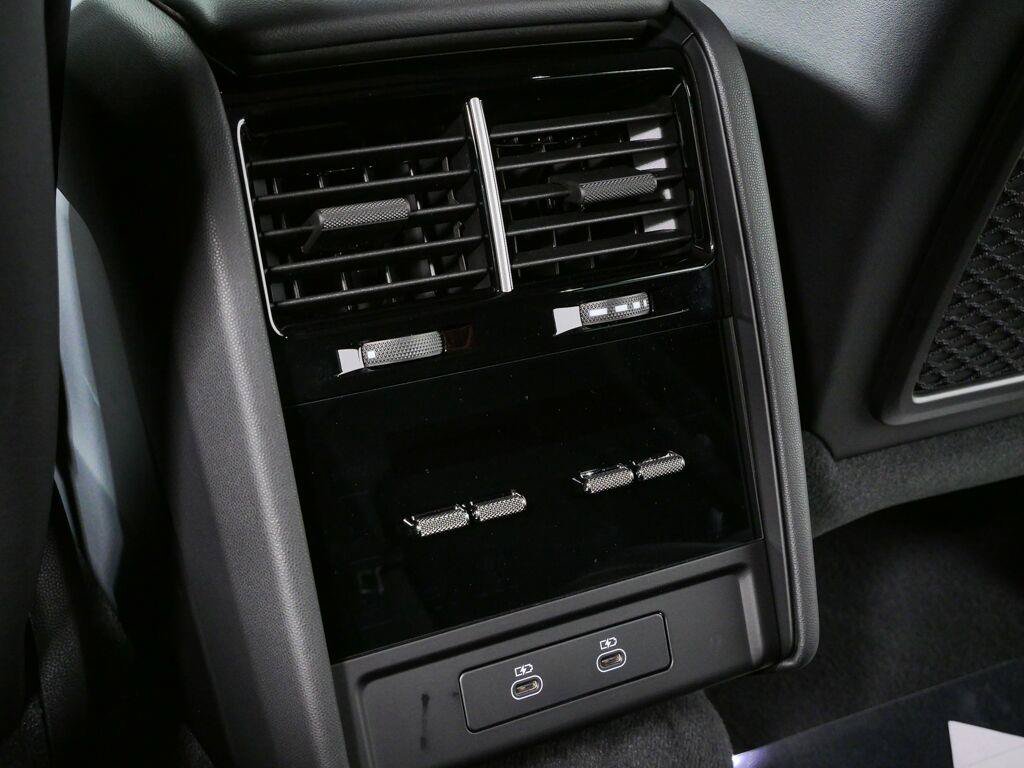 New 2026 Porsche Cayenne Electric AWD/4WD image 21