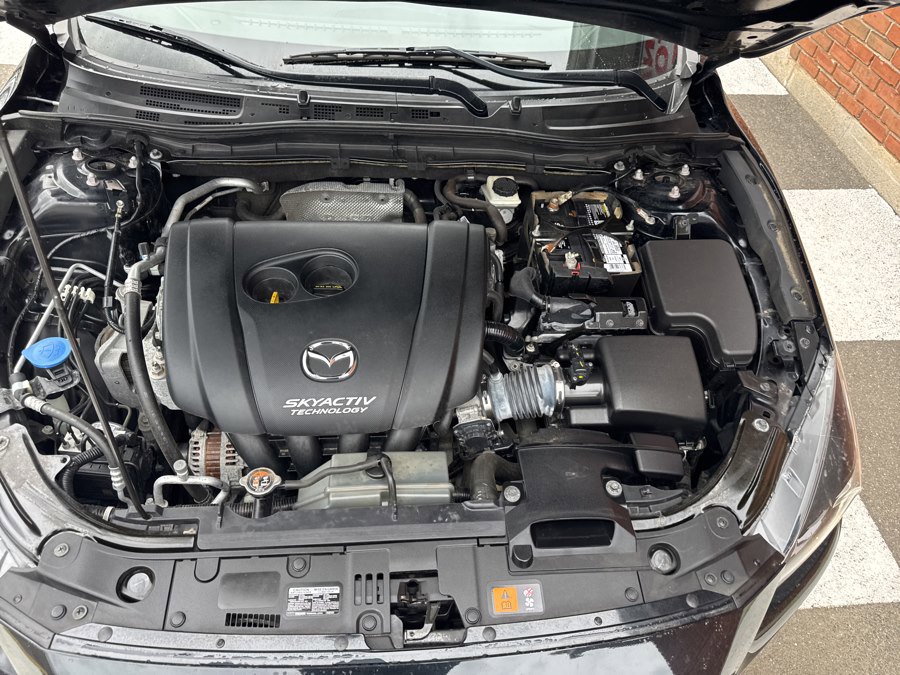 Used 2017 MAZDA MAZDA3 Grand Touring image 35