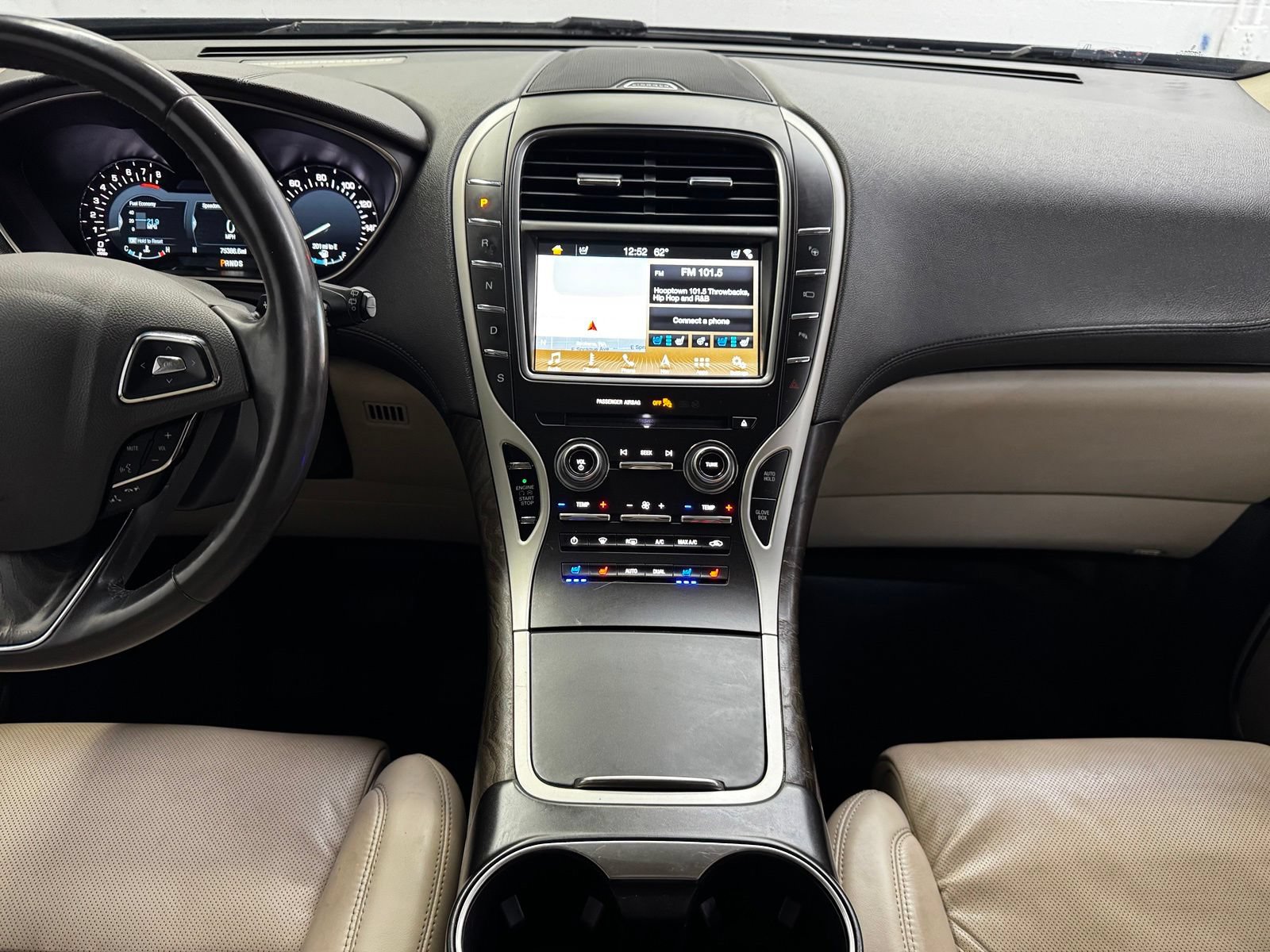 Used 2018 Lincoln MKX Reserve w/ Driver Assistance Package AWD/4WD image 17