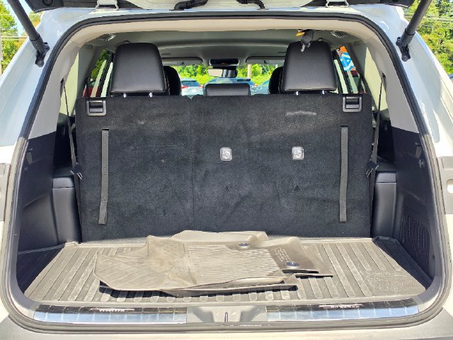 Used 2024 Toyota Grand Highlander AWD image 17
