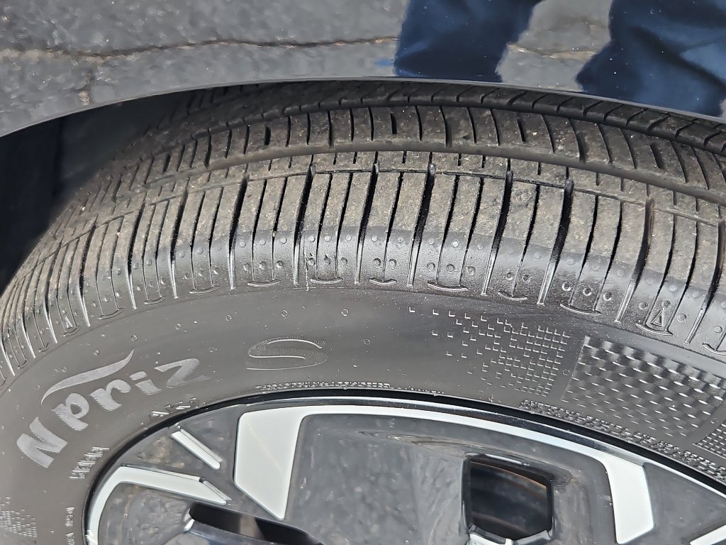 Used 2024 Kia Niro Wave image 38