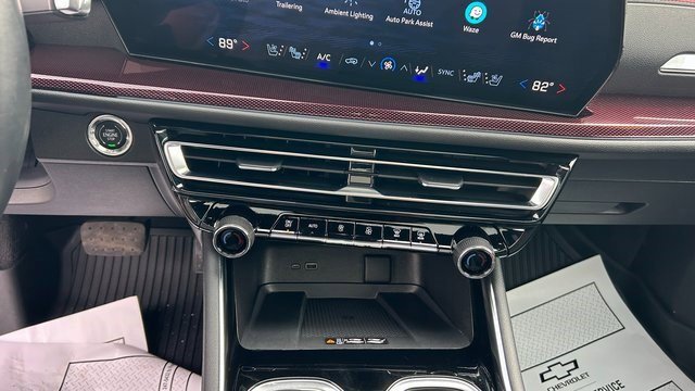 Certified 2024 Chevrolet Traverse RS image 30