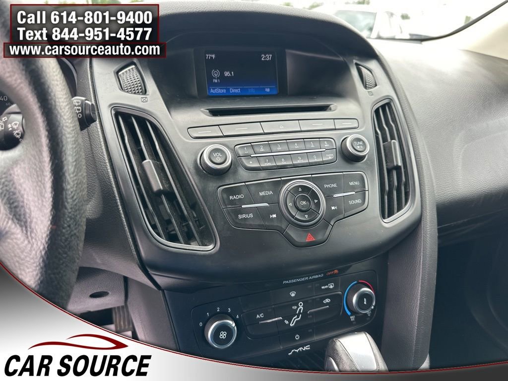 Used 2016 Ford Focus SE FWD image 15