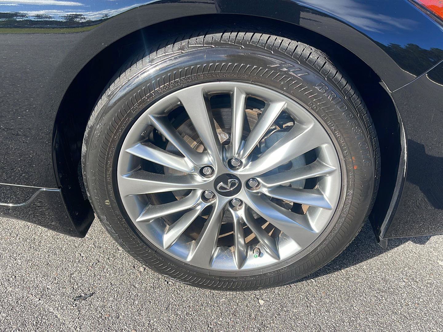 Used 2023 INFINITI Q50 Luxe w/ Cargo Package RWD image 9