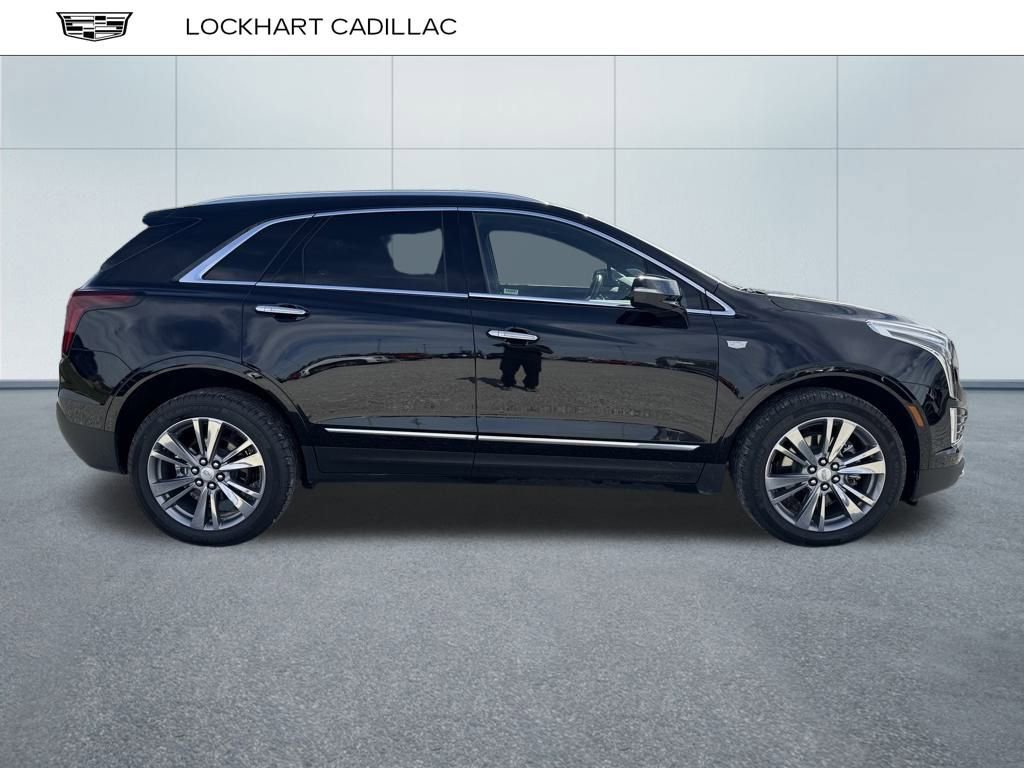 Used 2025 Cadillac XT5 Premium Luxury image 2