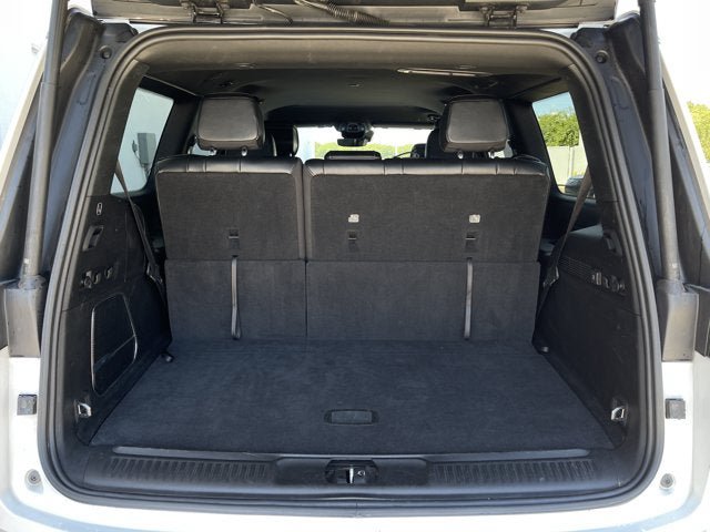 Used 2024 Jeep Wagoneer Series II w/ Flexible Seating Group RWD image 24