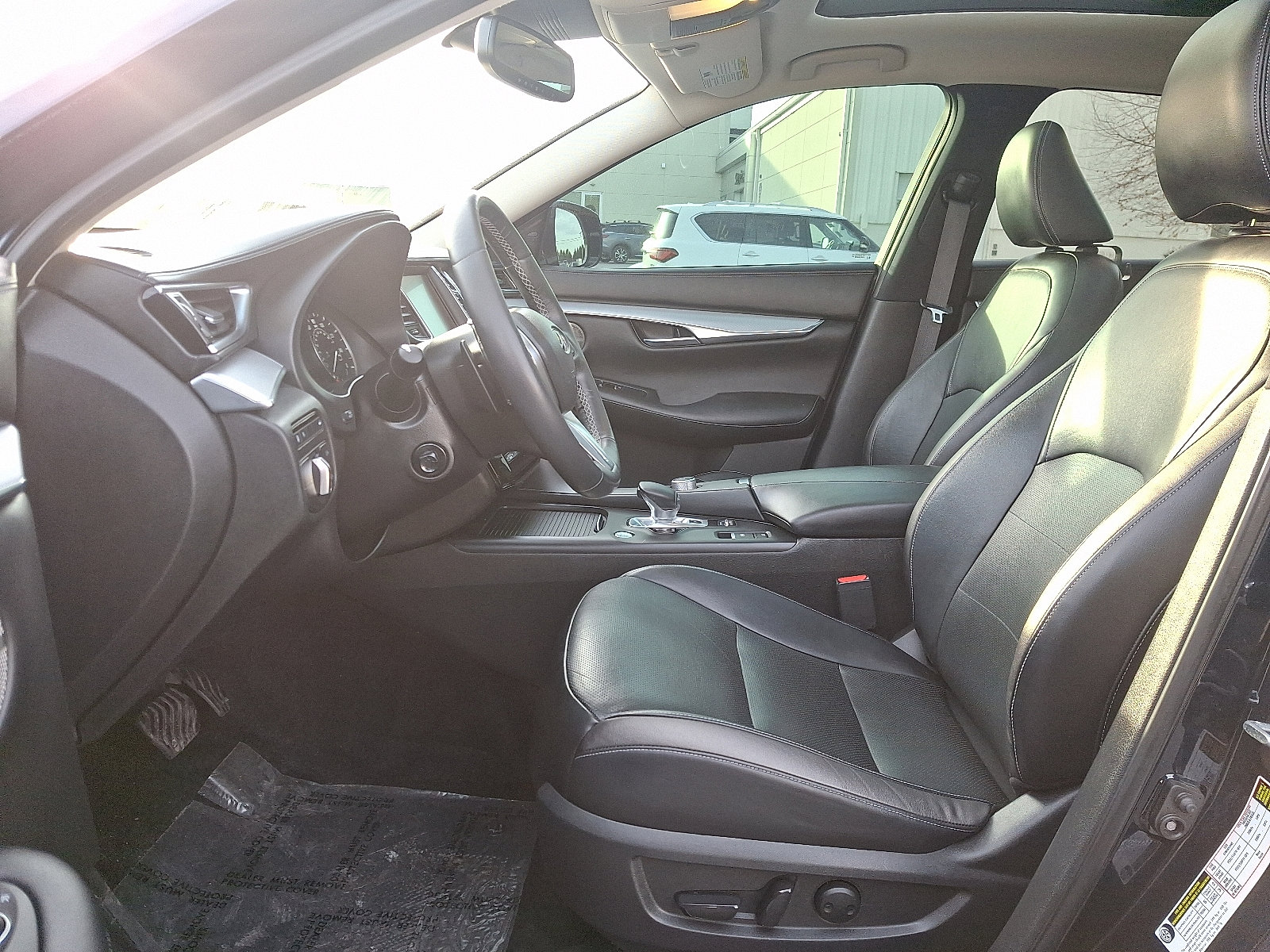 Used 2019 INFINITI QX50 Essential w/ Premium Heat Package image 13