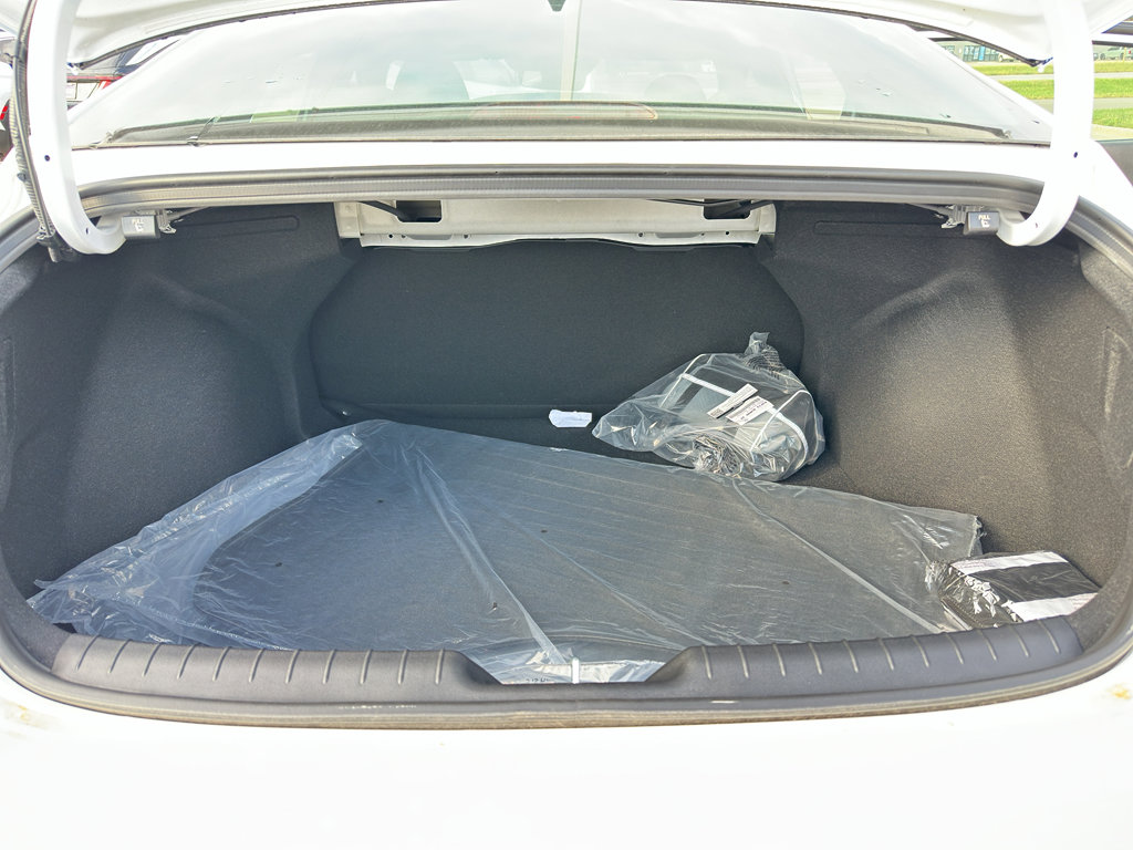 New 2025 Hyundai Elantra Sport image 31