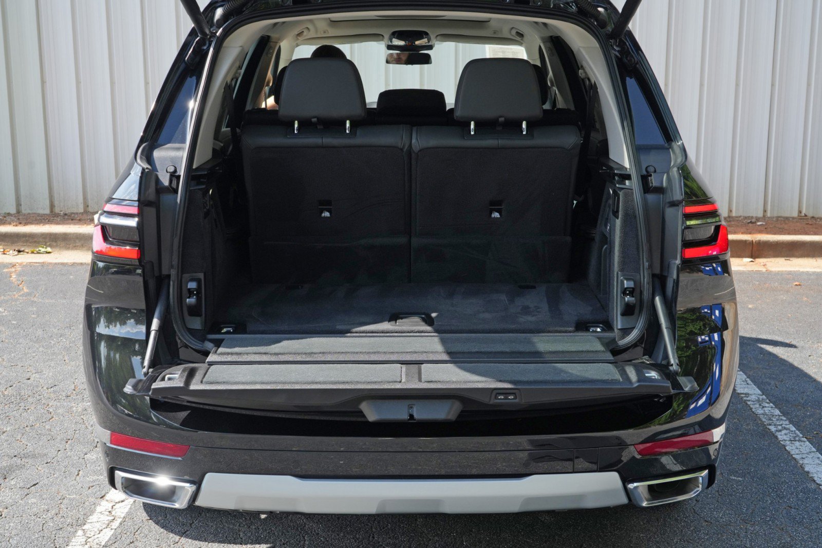 Used 2024 BMW X7 xDrive40i AWD/4WD image 10