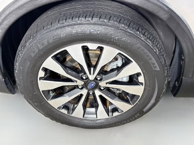 Used 2017 Subaru Outback 2.5i Limited AWD/4WD image 37