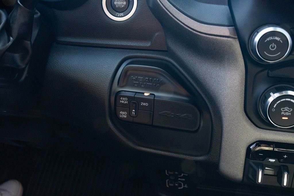 Used 2024 RAM 2500 Tradesman w/ Chrome Appearance Group image 14