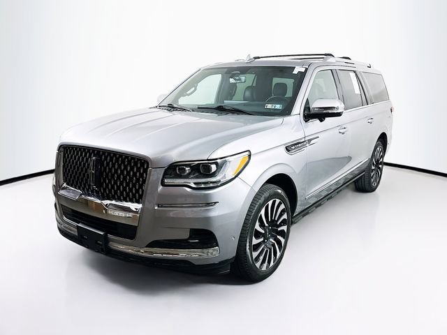Certified 2024 Lincoln Navigator L Black Label AWD/4WD image 3