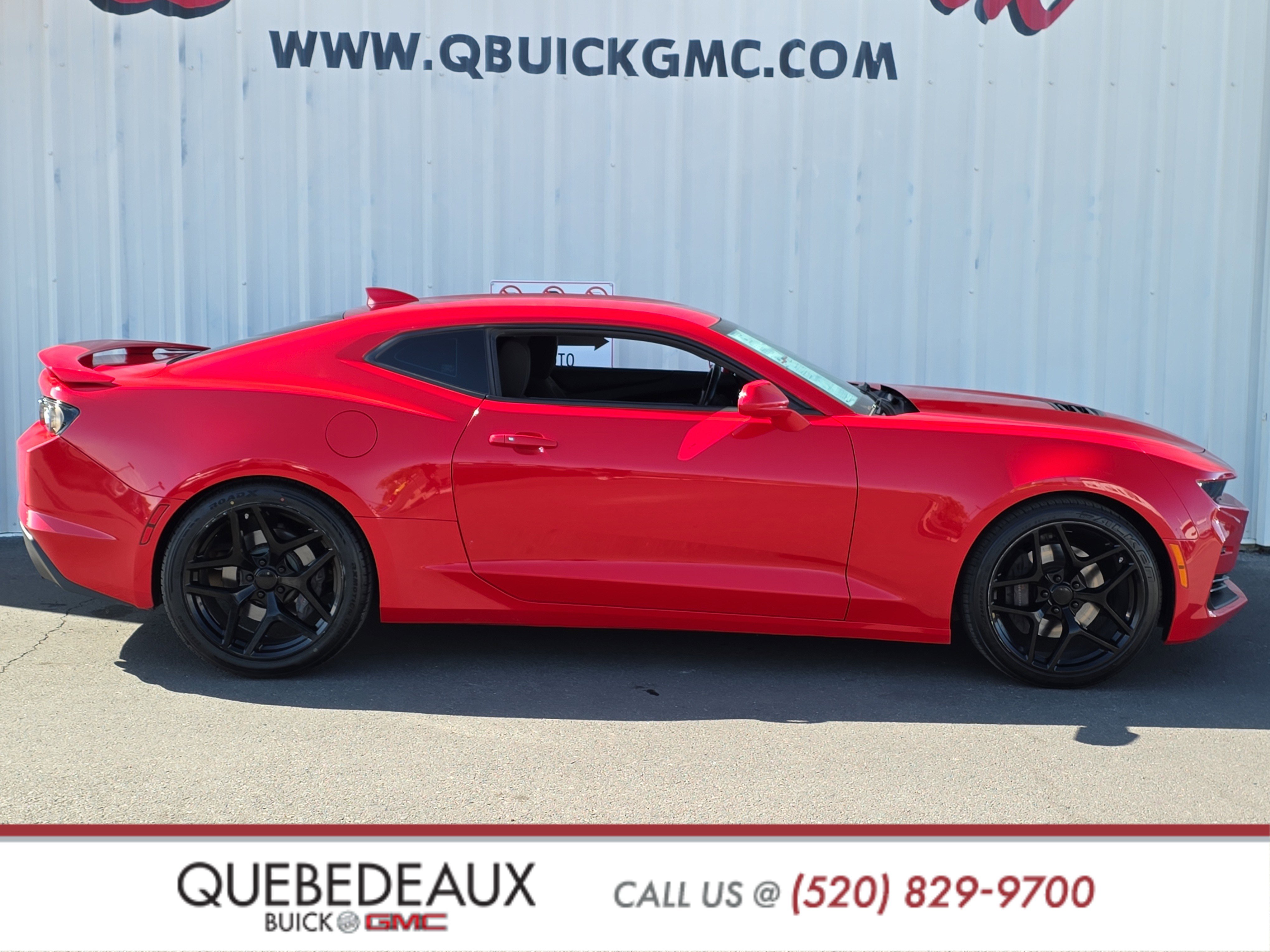 Used 2020 Chevrolet Camaro SS RWD image 9