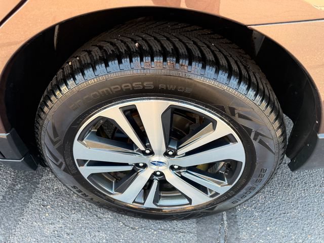 Used 2019 Subaru Outback 2.5i Limited AWD/4WD image 14