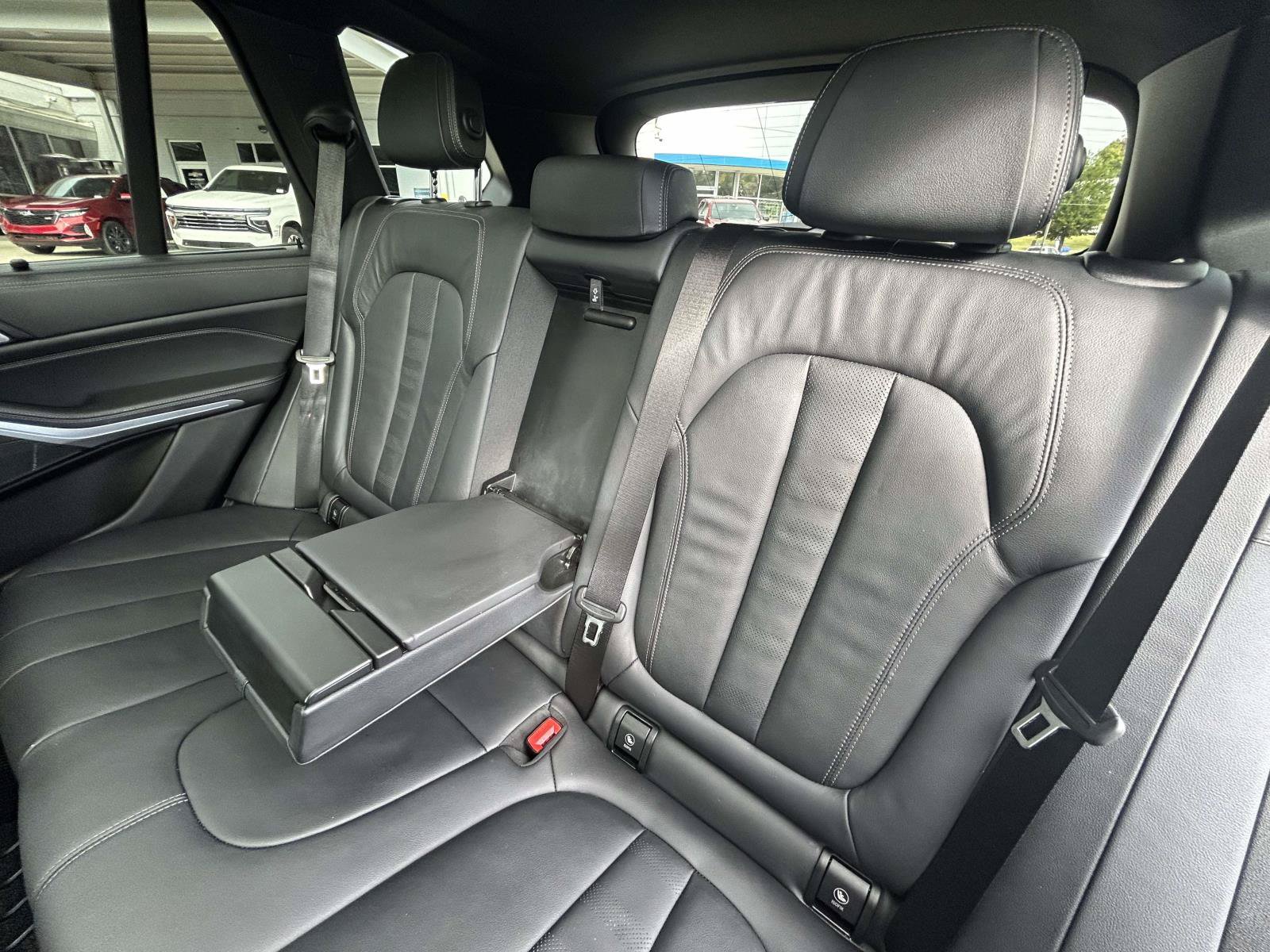 Used 2022 BMW X5 xDrive45e w/ M Sport Package AWD/4WD image 14