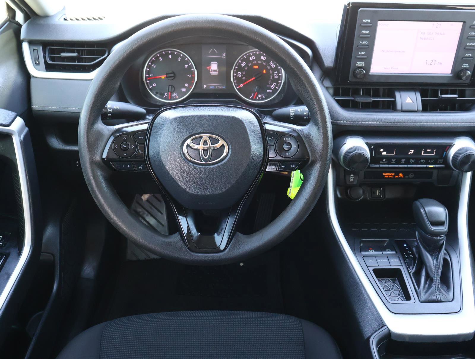 Used 2019 Toyota RAV4 LE image 10