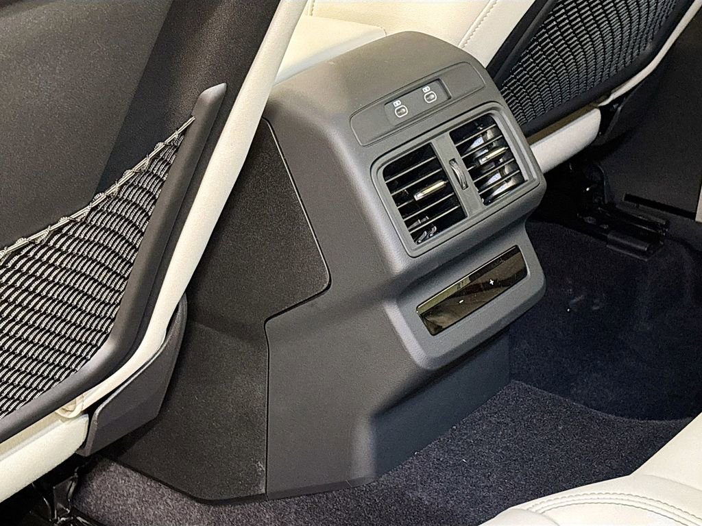 New 2025 Audi Q5 Premium Plus image 17