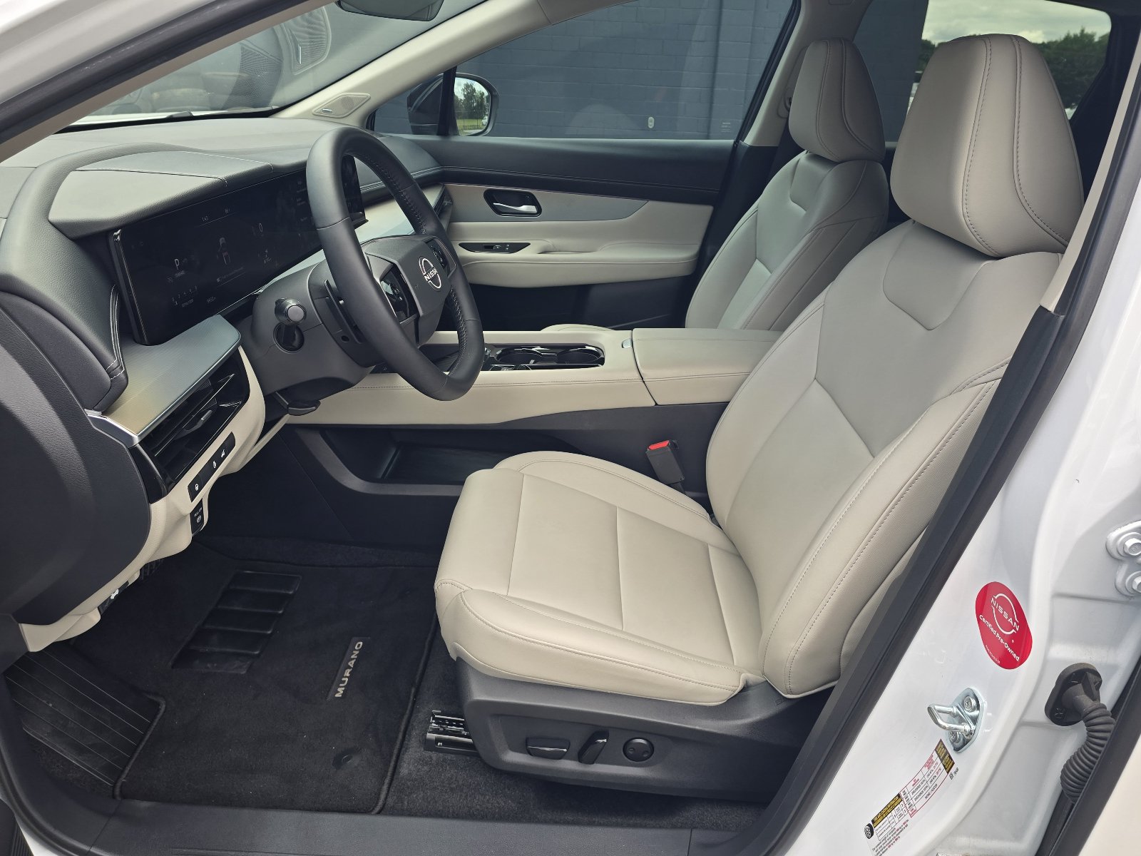 Certified 2025 Nissan Murano SL w/ Cargo Package AWD/4WD image 12