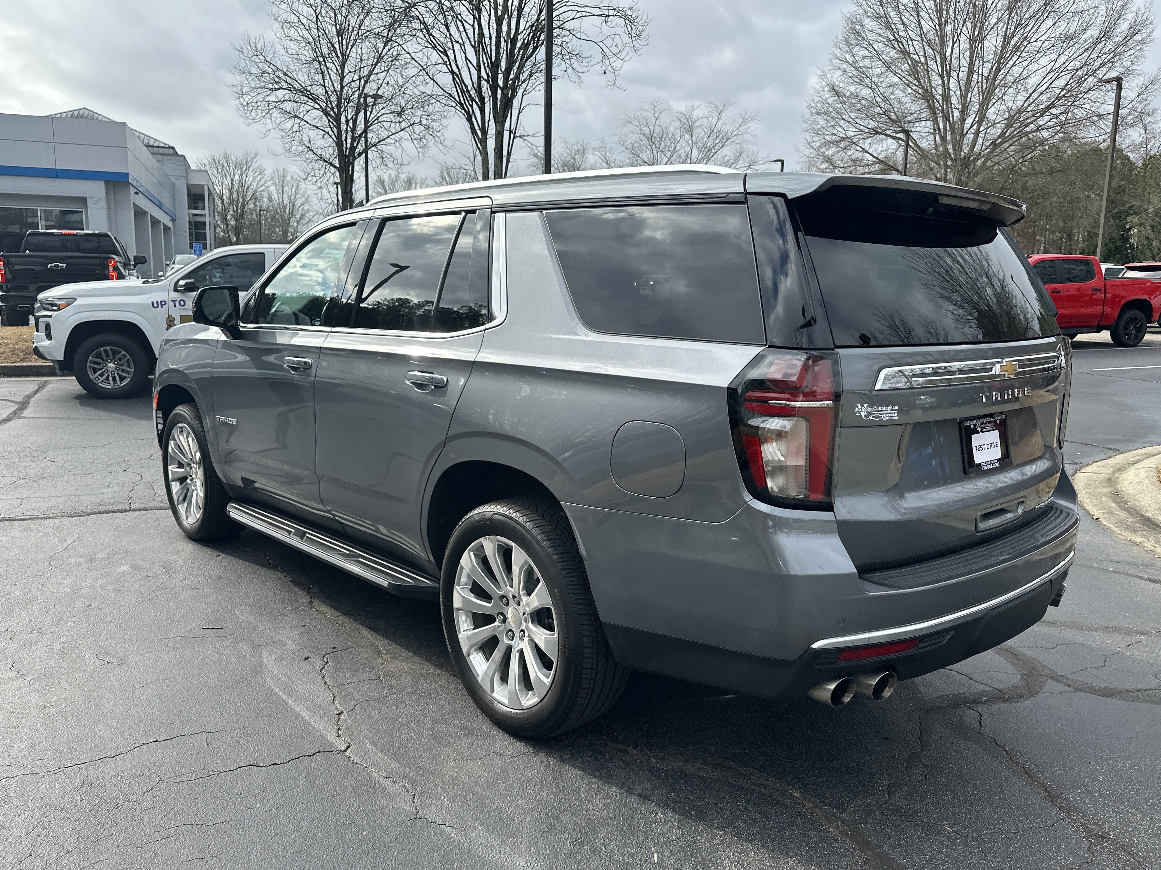 Used 2021 Chevrolet Tahoe Premier w/ Premium Package image 7