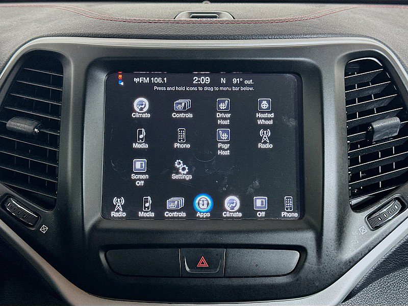 Used 2017 Jeep Cherokee Trailhawk w/ Cold Weather Group AWD/4WD image 14