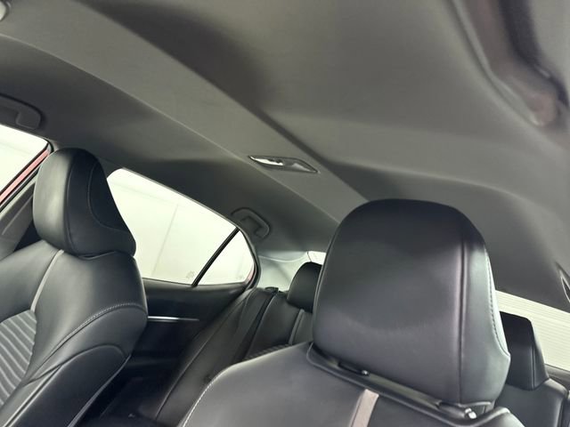 Used 2023 Toyota Camry SE image 12