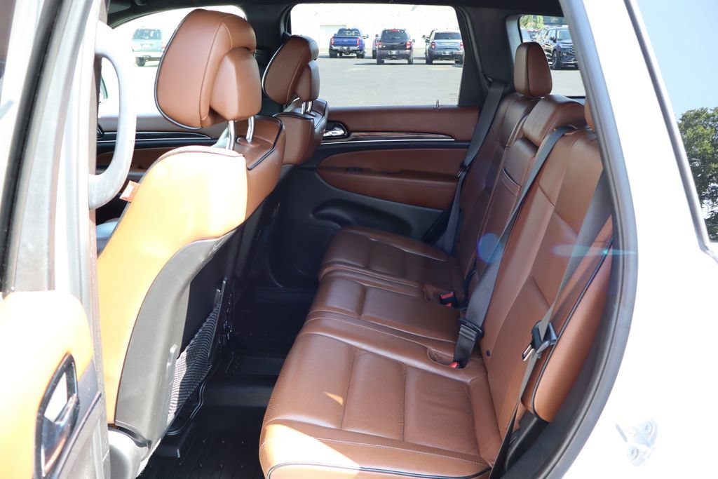 Used 2021 Jeep Grand Cherokee Overland AWD/4WD image 15