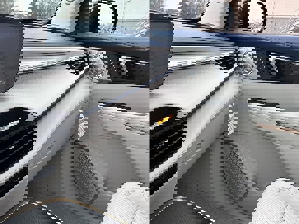 New 2026 Buick Enclave Avenir w/ Super Cruise Package image 23