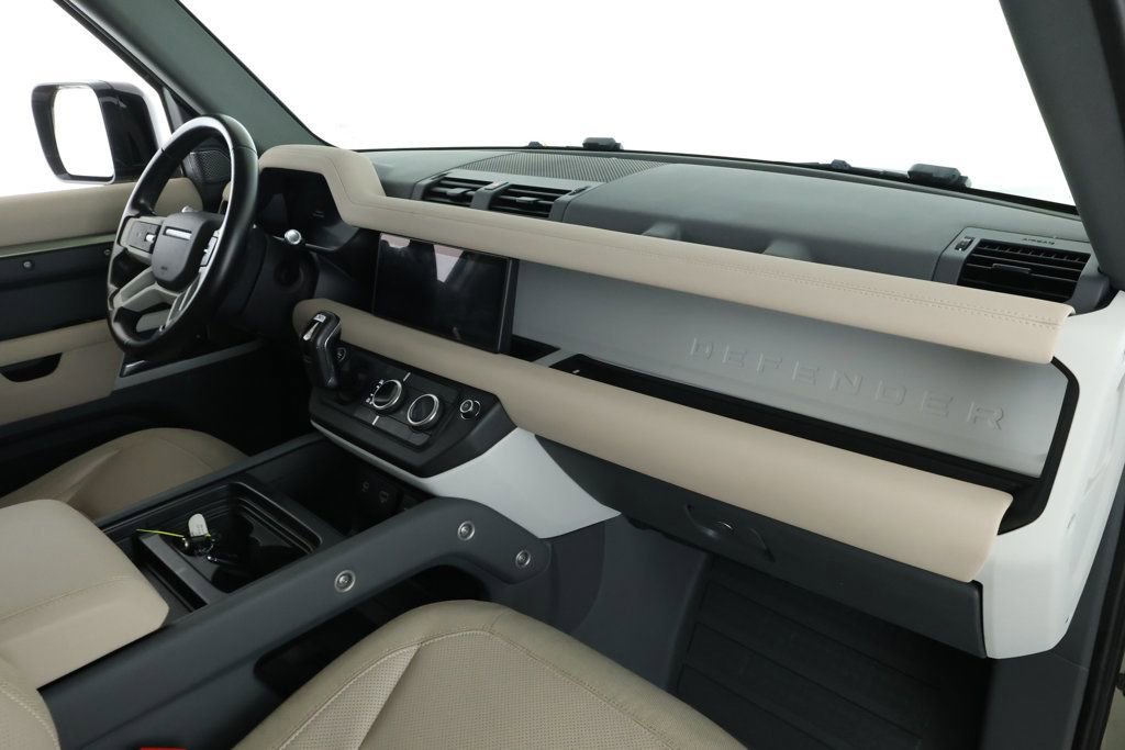Used 2020 Land Rover Defender 110 S image 25