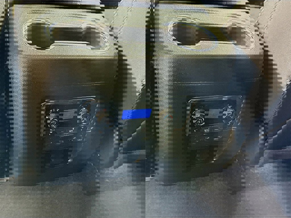 New 2025 Chevrolet Suburban Premier image 21